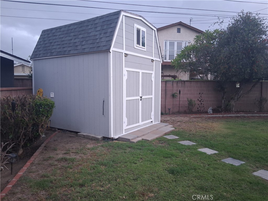 6326 San Roberto Circle Property Photo 7