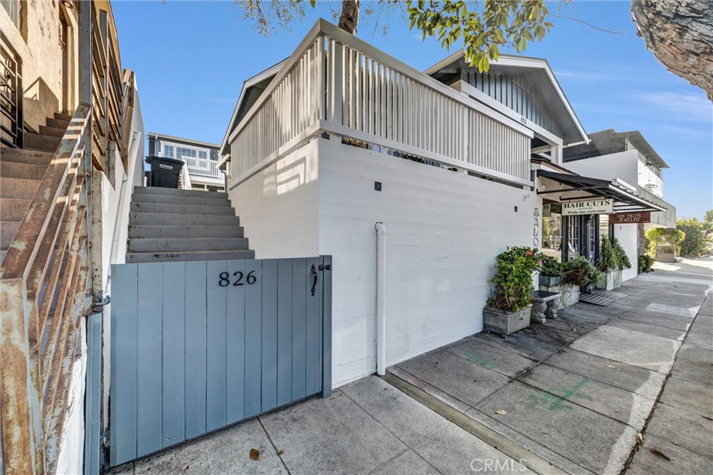826 S Coast B Property Photo 15
