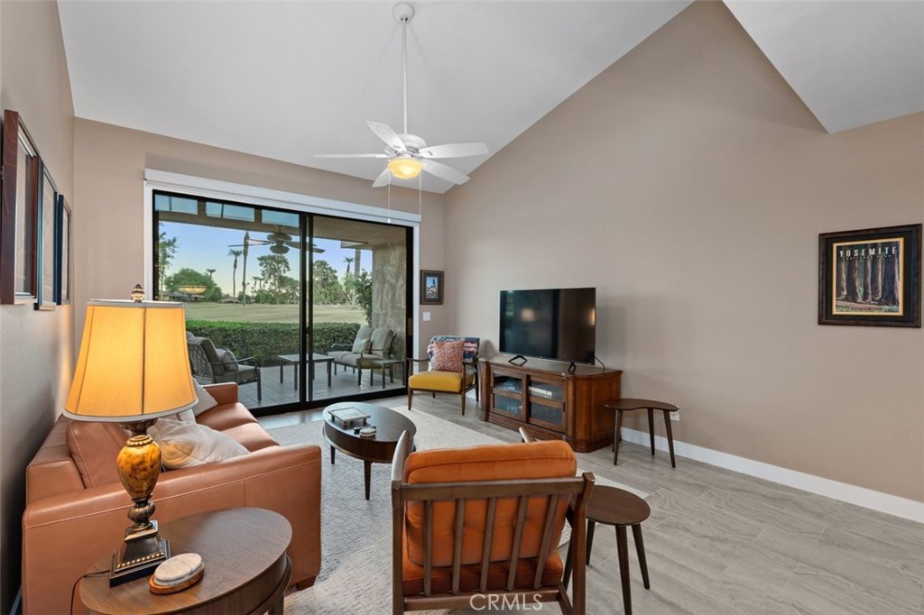 40 Sunrise Property Photo 5