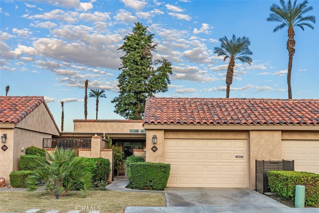 40 Sunrise Property Photo 21