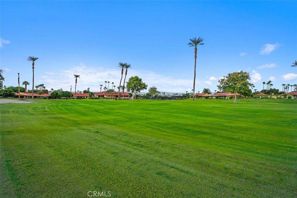 40 Sunrise Property Photo 28