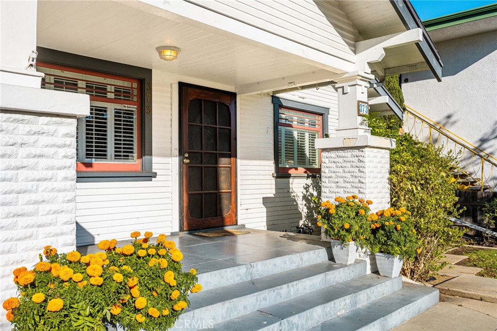 373 Gladys Avenue Property Photo 4