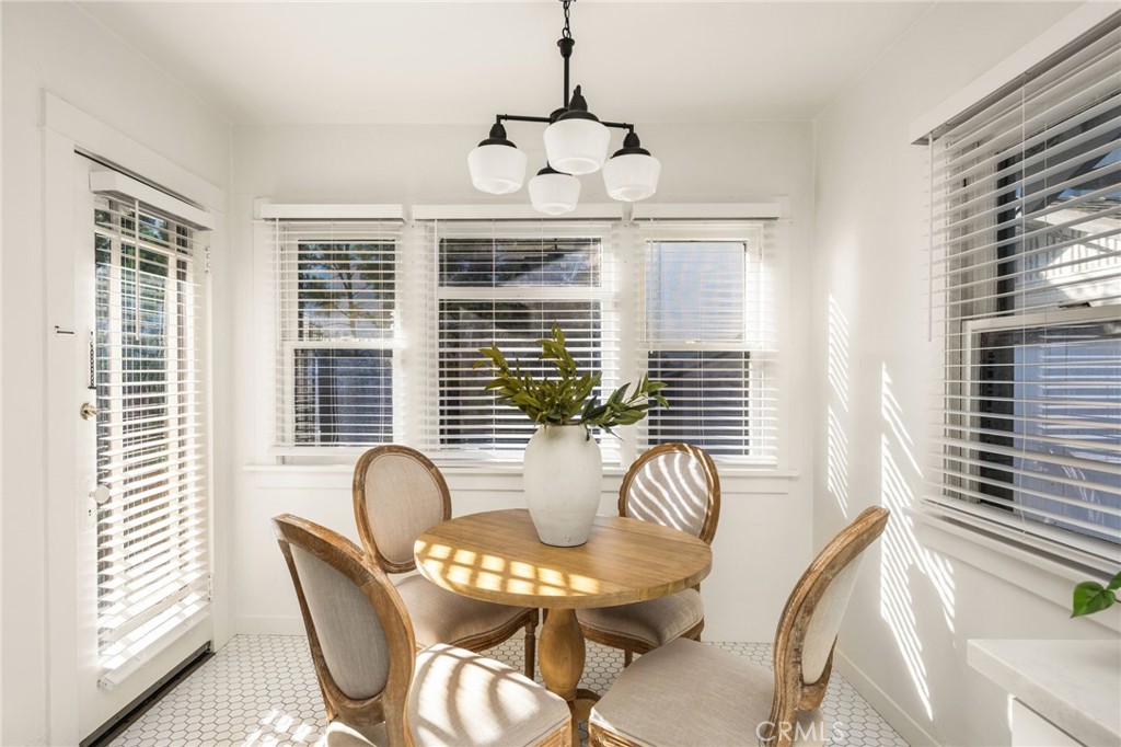 373 Gladys Avenue Property Photo 16