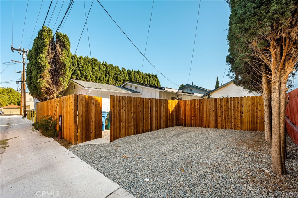 373 Gladys Avenue Property Photo 47