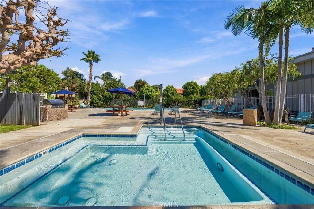 17042 Pacific Coast Highway 201 Property Photo 25