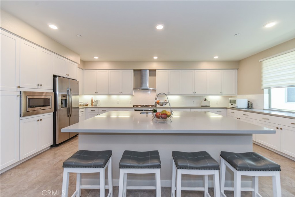 170 Tribeca Property Photo 2