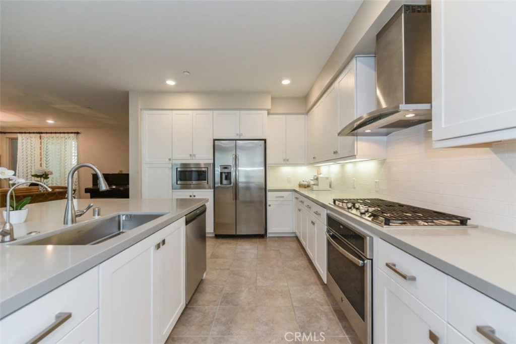 170 Tribeca Property Photo 5