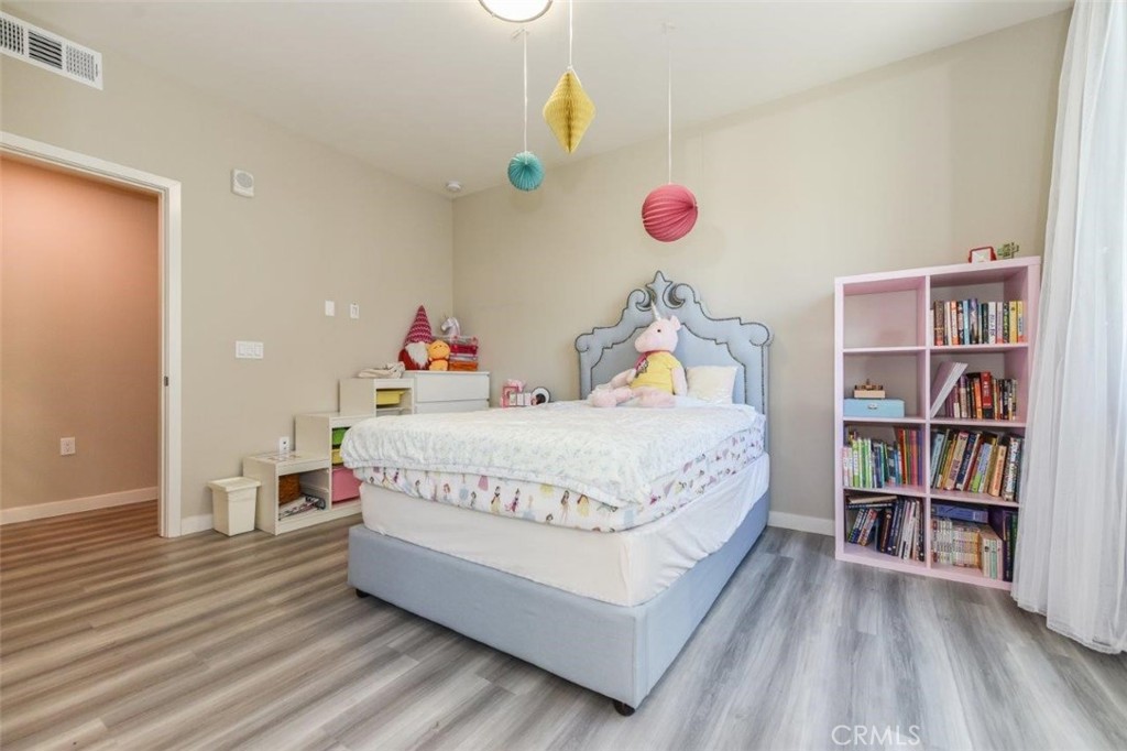 170 Tribeca Property Photo 19
