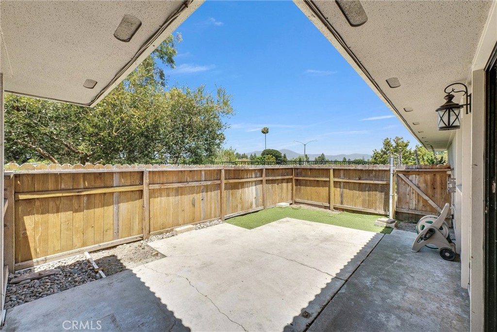 23442 Via San Pablo Property Photo 17