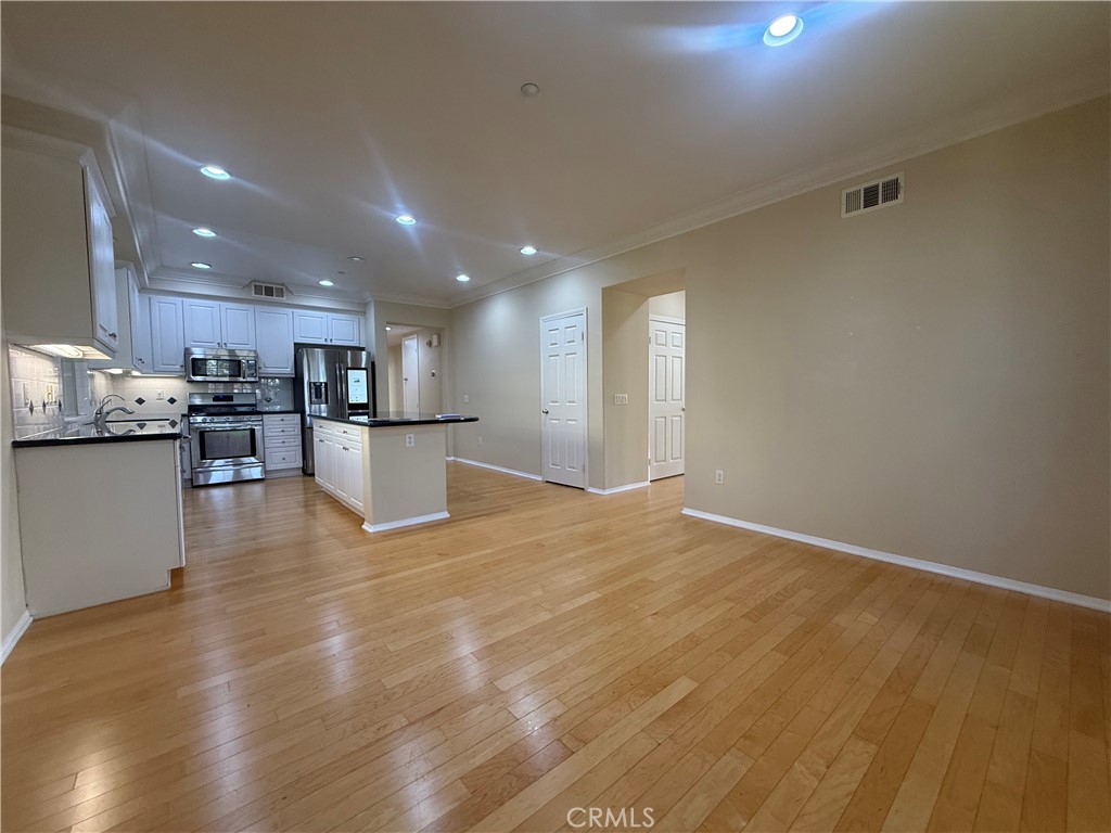31 Regal Property Photo 2