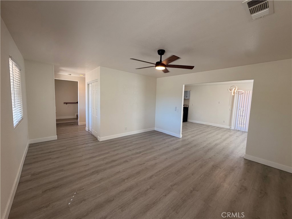 905 W Sumner Property Photo 5