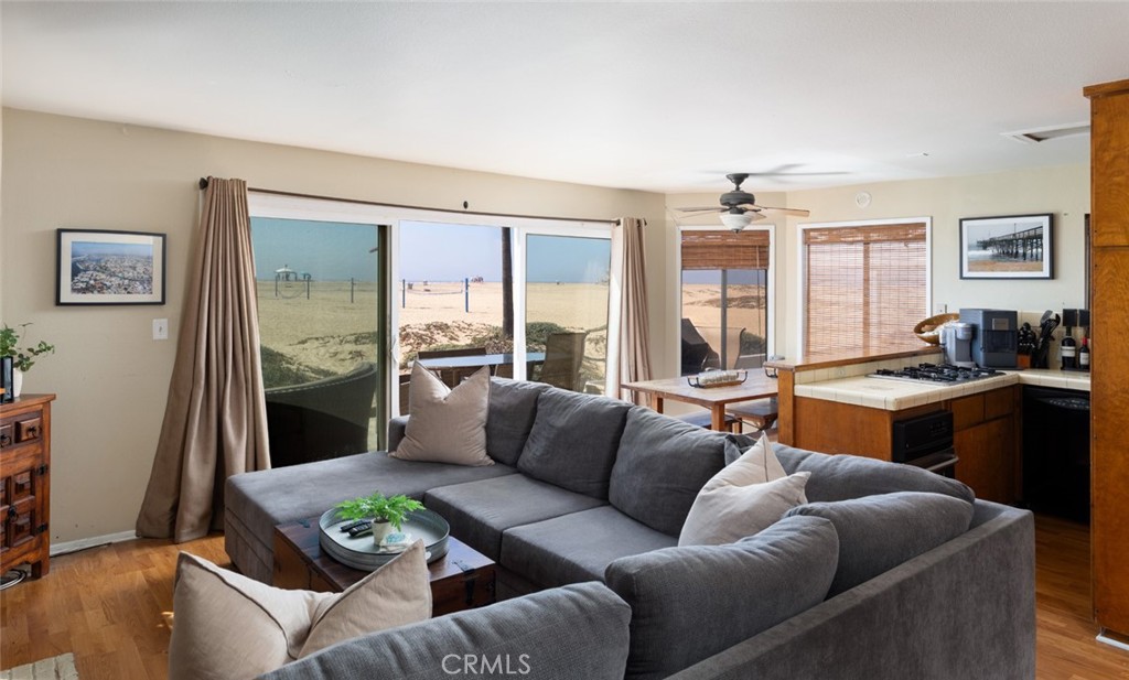 412 E Oceanfront Property Photo 9
