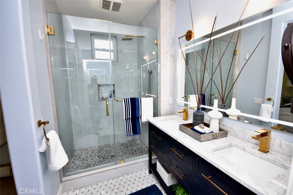 1103 Solvay Aisle Property Photo 15