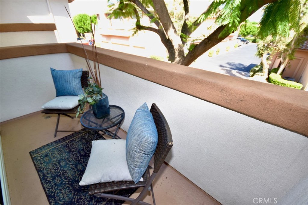 1103 Solvay Aisle Property Photo 19