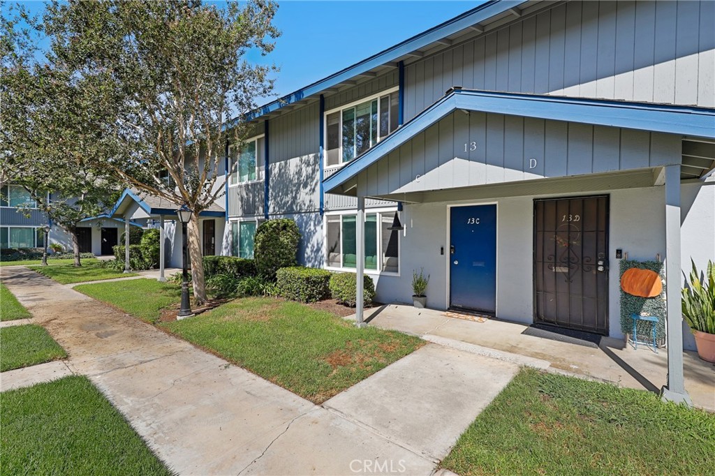 1107 W Memory Lane 13C