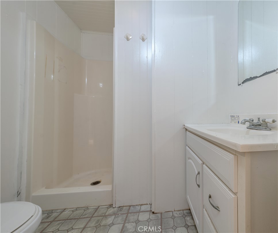 14272 Hoover 47 Property Photo 12