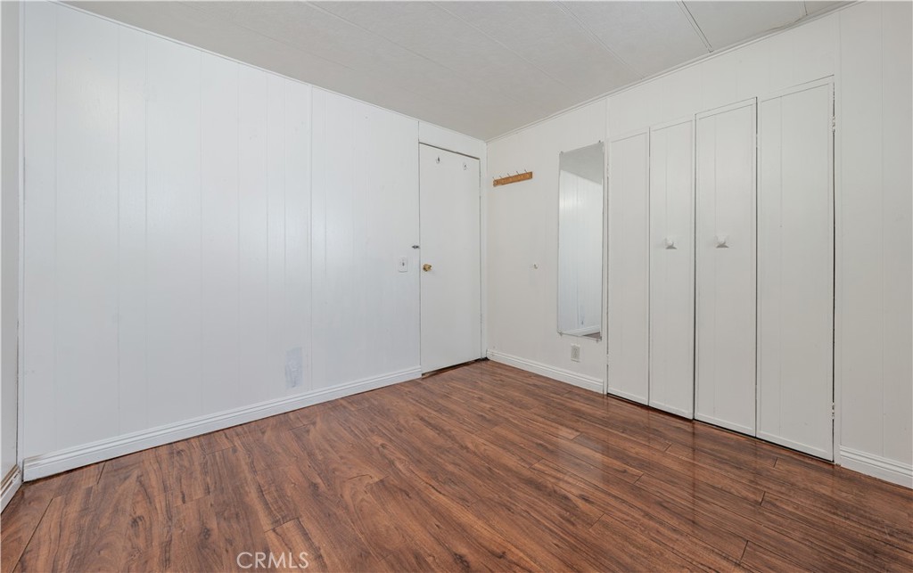 14272 Hoover 47 Property Photo 14