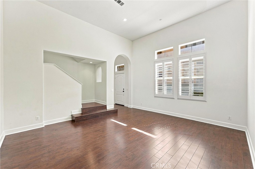 4452 Owens Street 104 Property Photo 3