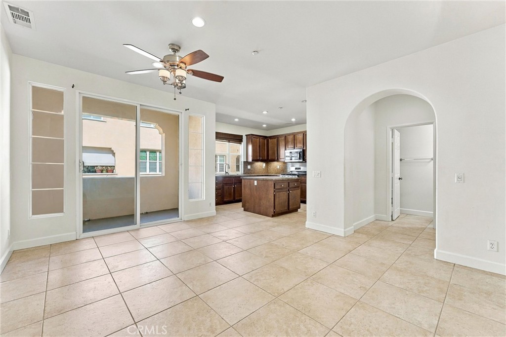 4452 Owens Street 104 Property Photo 7