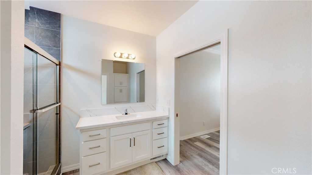 903 W 17th Street 24 Property Photo 20
