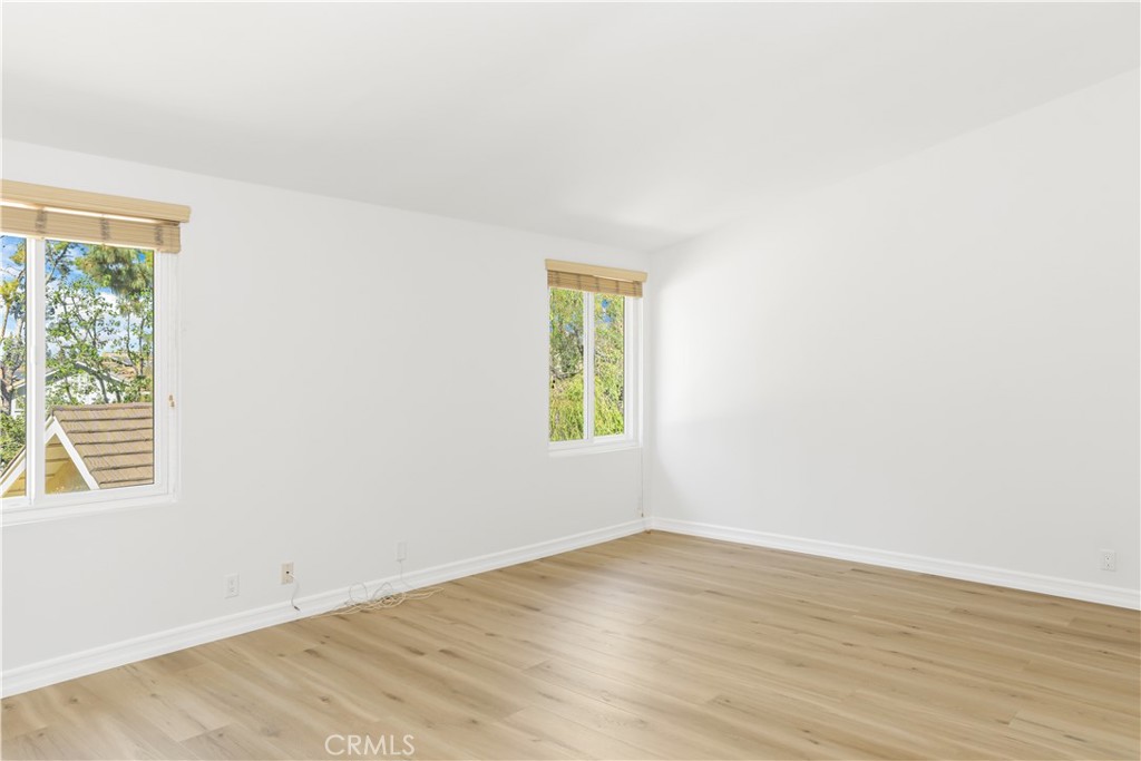 126 E Yale Loop Property Photo 10