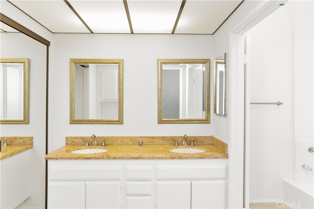 126 E Yale Loop Property Photo 11