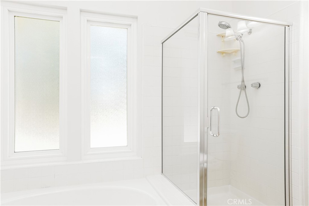 126 E Yale Loop Property Photo 12