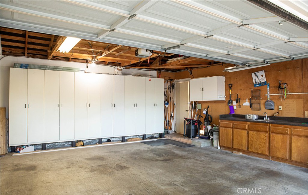126 E Yale Loop Property Photo 27