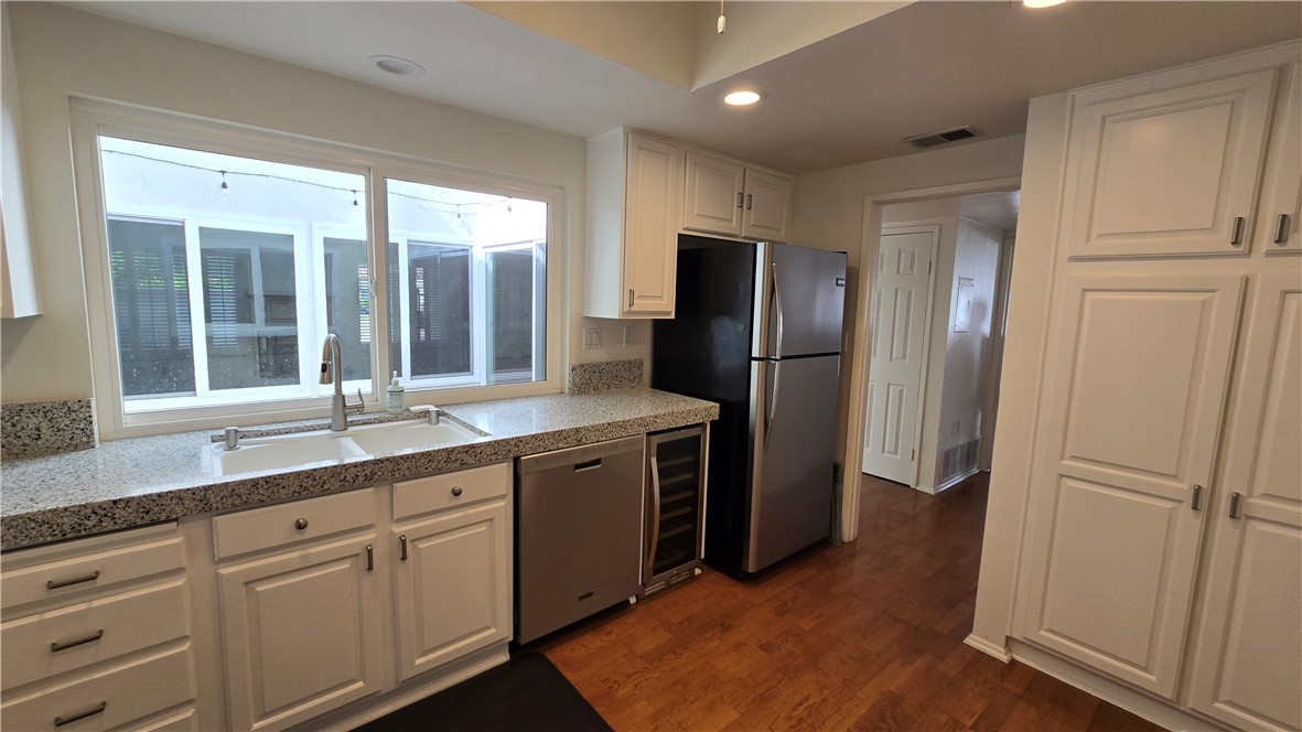24 Morena Property Photo 7
