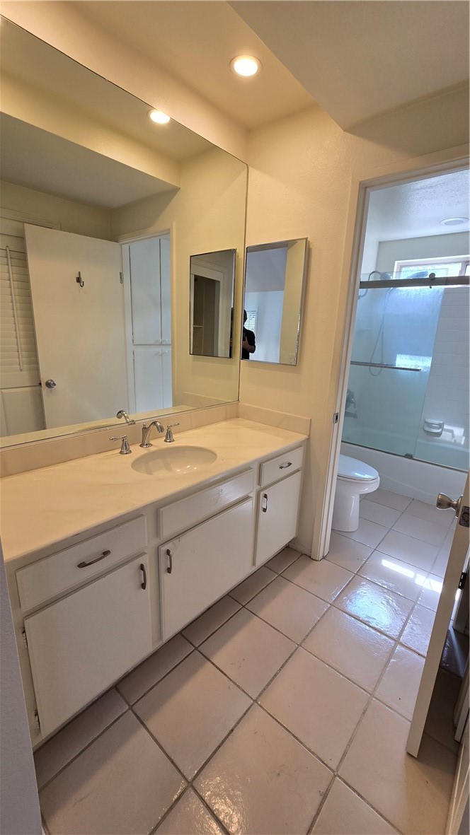 24 Morena Property Photo 13
