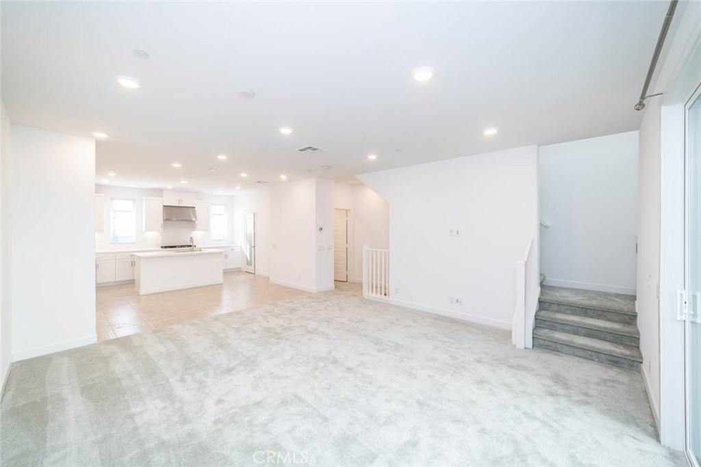 331 Lodestar Property Photo 4