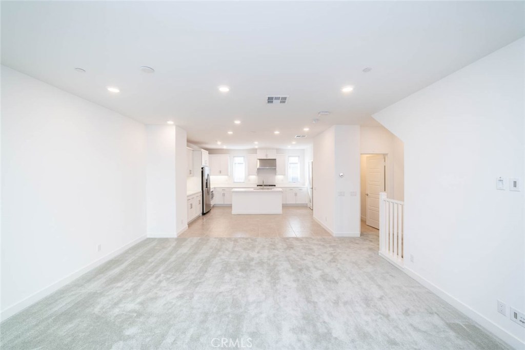 331 Lodestar Property Photo 5