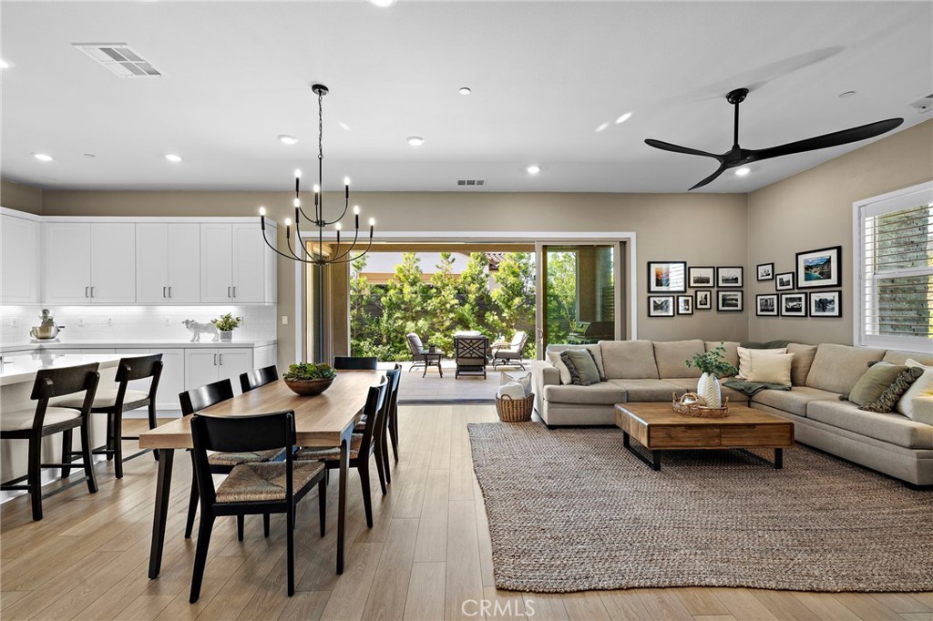 230 Sunrise Property Photo 6