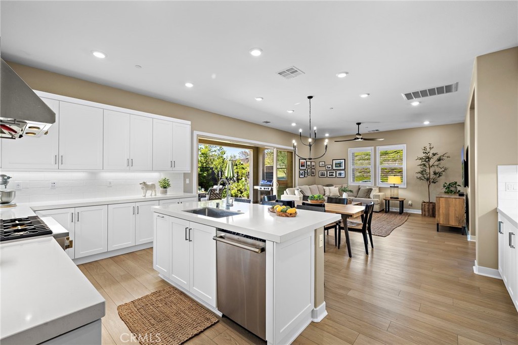 230 Sunrise Property Photo 13