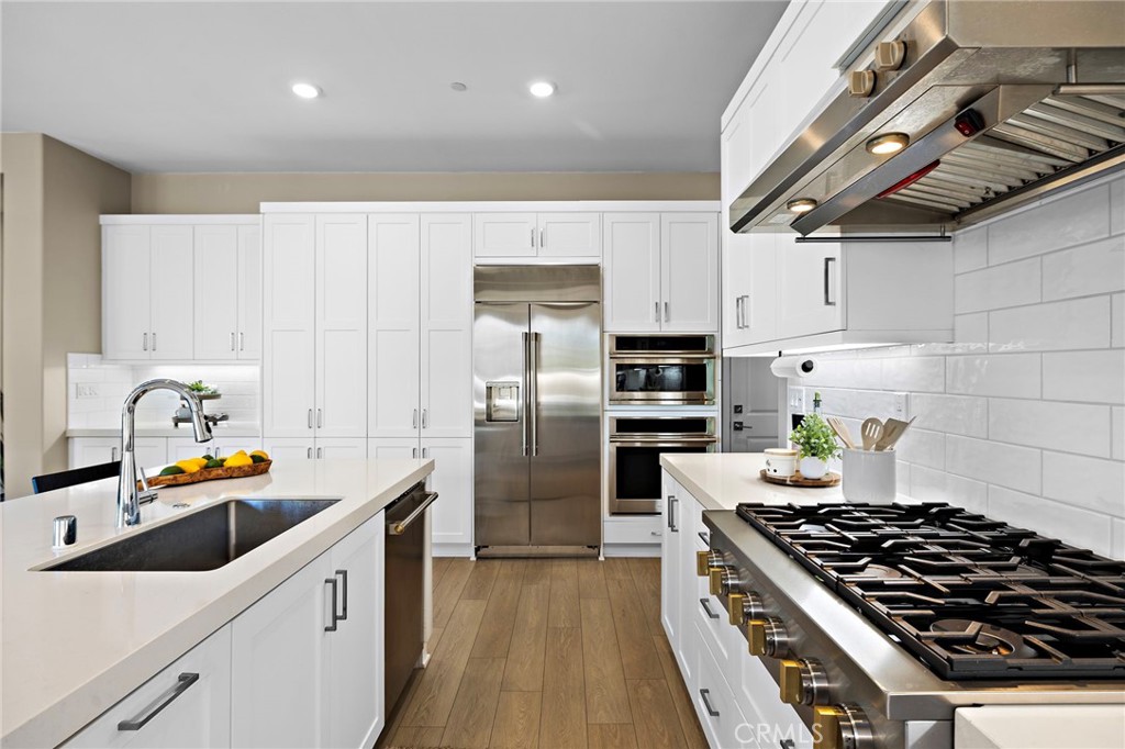 230 Sunrise Property Photo 14
