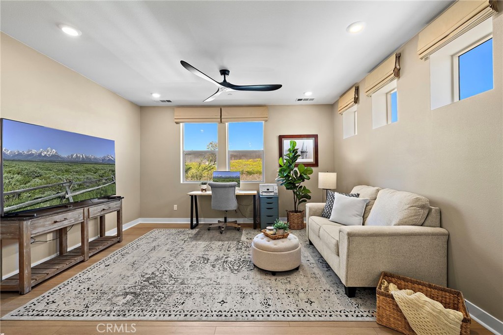 230 Sunrise Property Photo 30