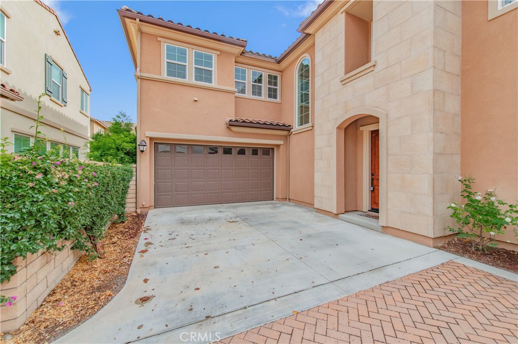 16 Seville Property Photo 3