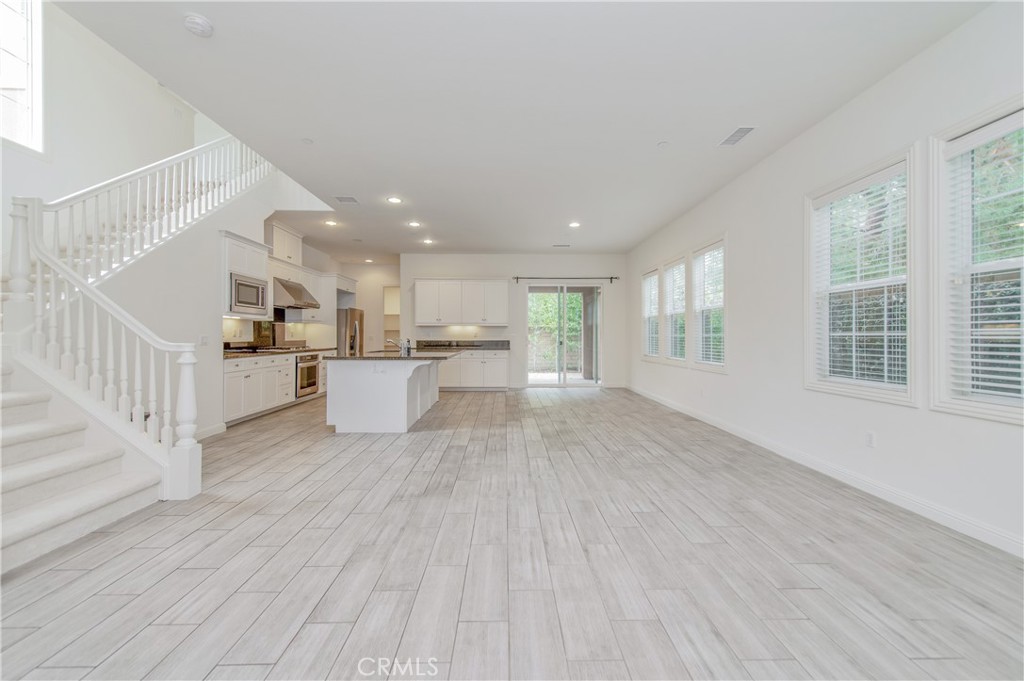16 Seville Property Photo 6