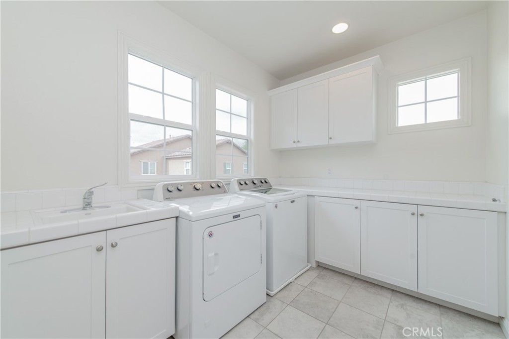 16 Seville Property Photo 23