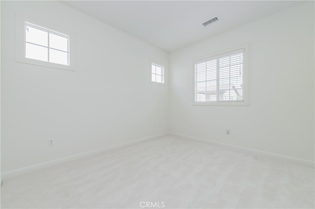 16 Seville Property Photo 24