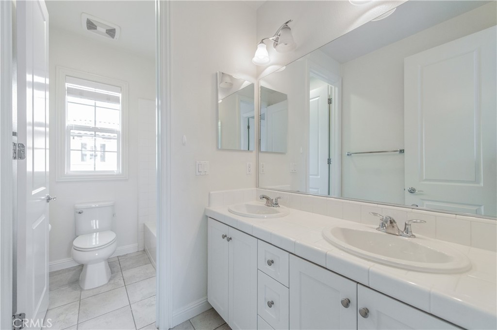 16 Seville Property Photo 26
