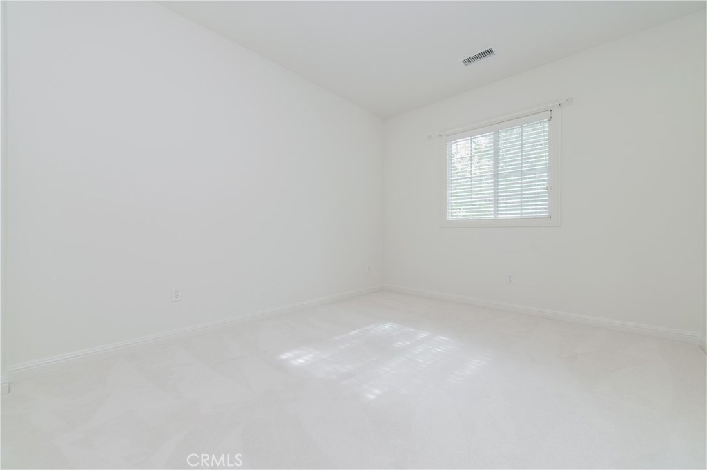 16 Seville Property Photo 27