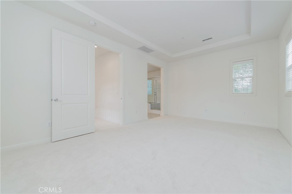 16 Seville Property Photo 31