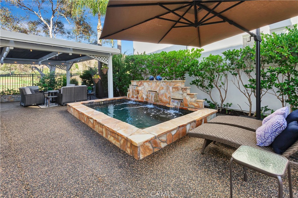 27941 Via De Costa Property Photo 4