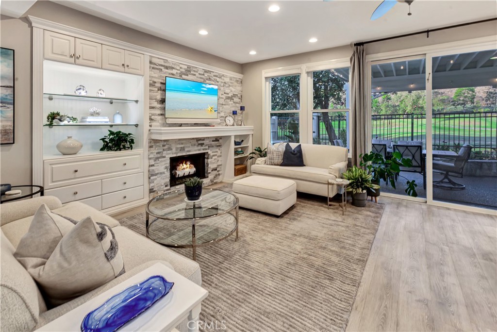 27941 Via De Costa Property Photo 10