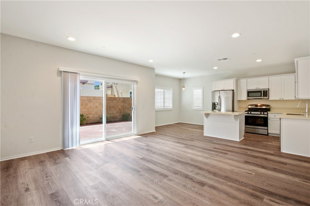4423 Lilac Circle Property Photo 2