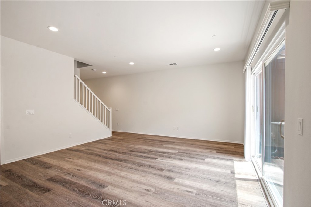4423 Lilac Circle Property Photo 4