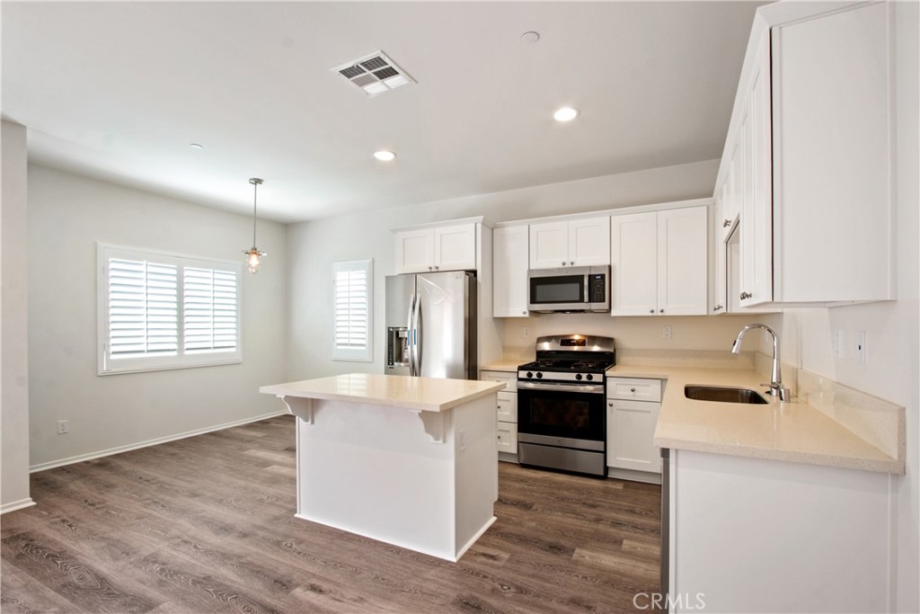 4423 Lilac Circle Property Photo 5