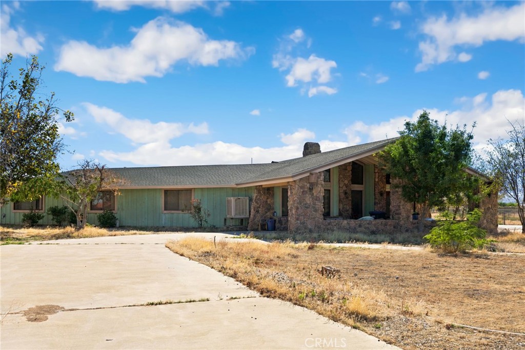 10655 Goss Road Property Photo 3
