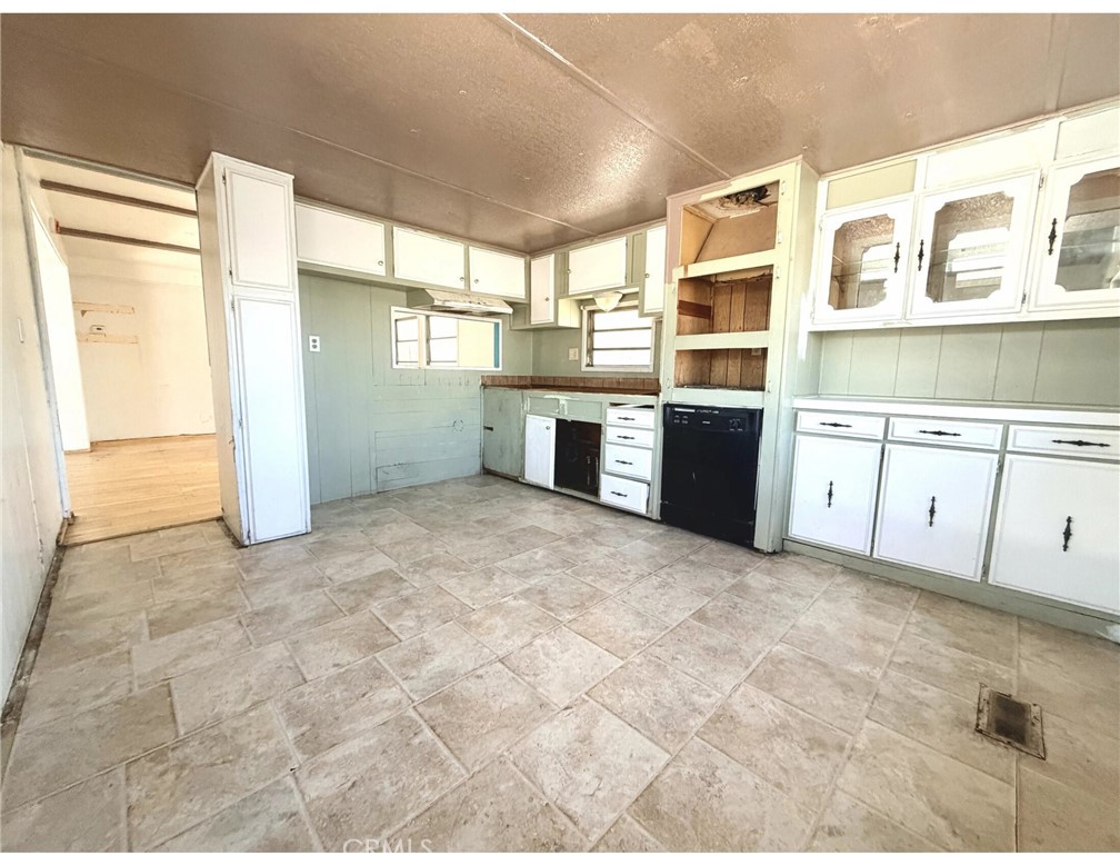 1097 N State Street 166 Property Photo 2